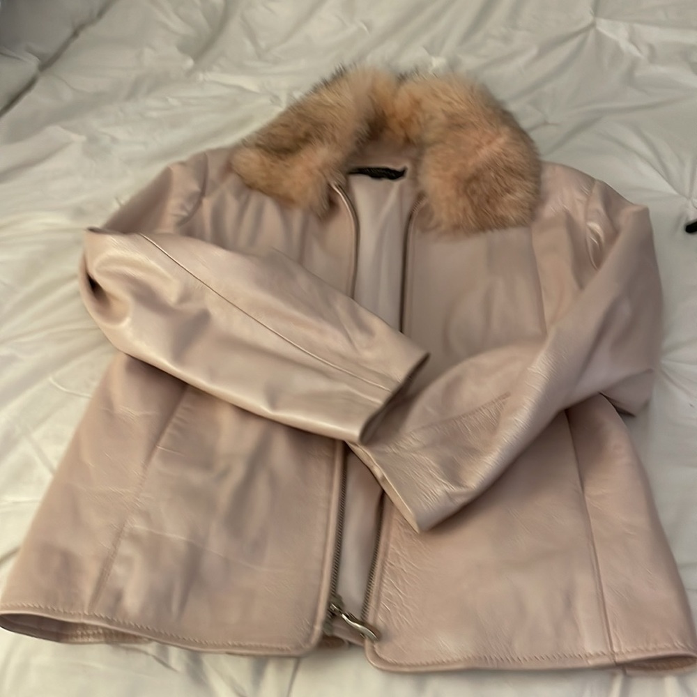 Detachable collar - Picture 2 of 6